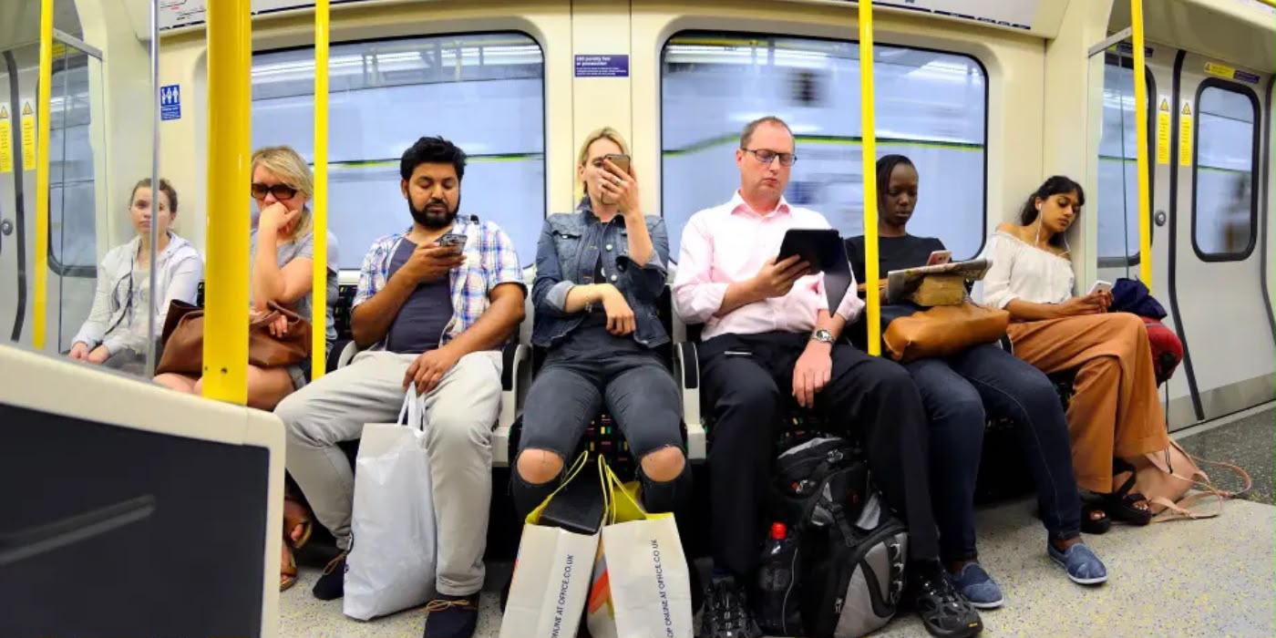 UK LAUNCHES CRACKDOWN ON ‘HEADPHONE DODGERS’ WITH FINES UP TO £1,000