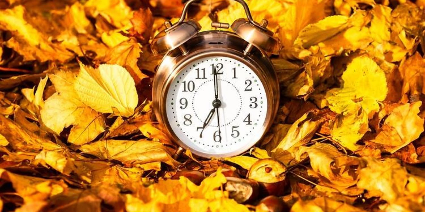 EVERYTHING TO KNOW ABOUT THE CLOCKS GOING BACK ON OCTOBER 25