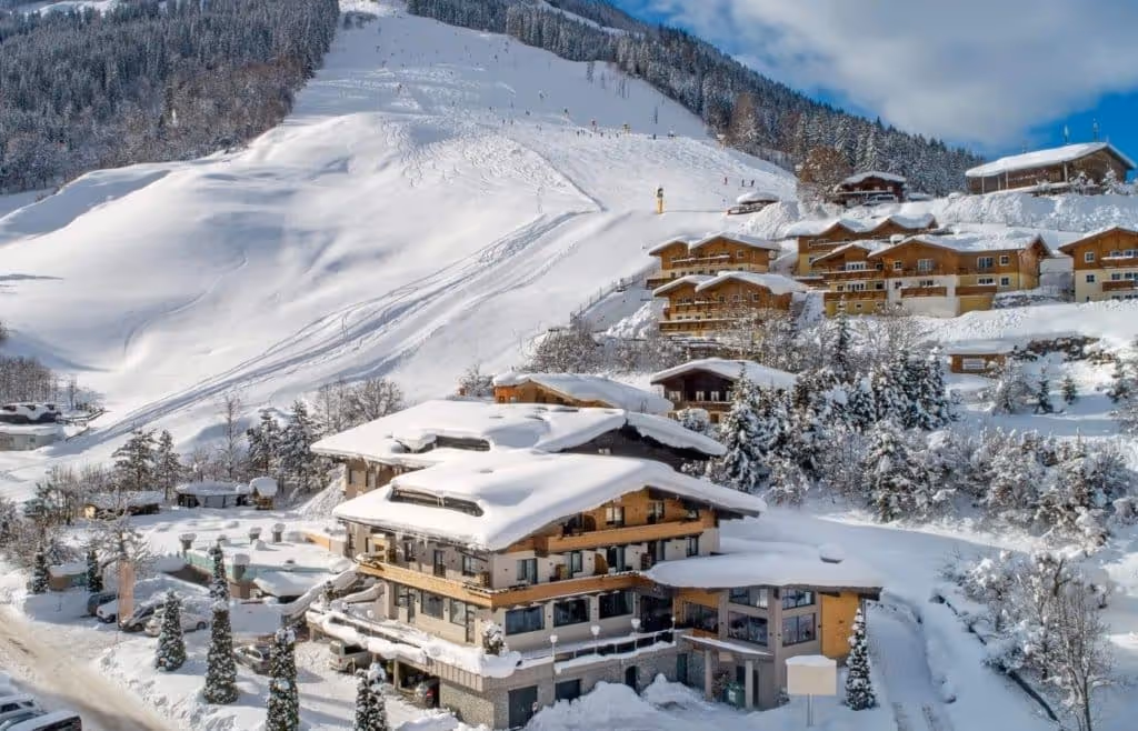 Saalbach Suiten im Schnee