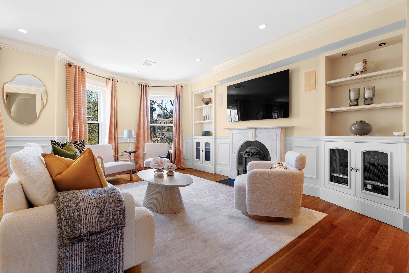28 Rutland Sq #3