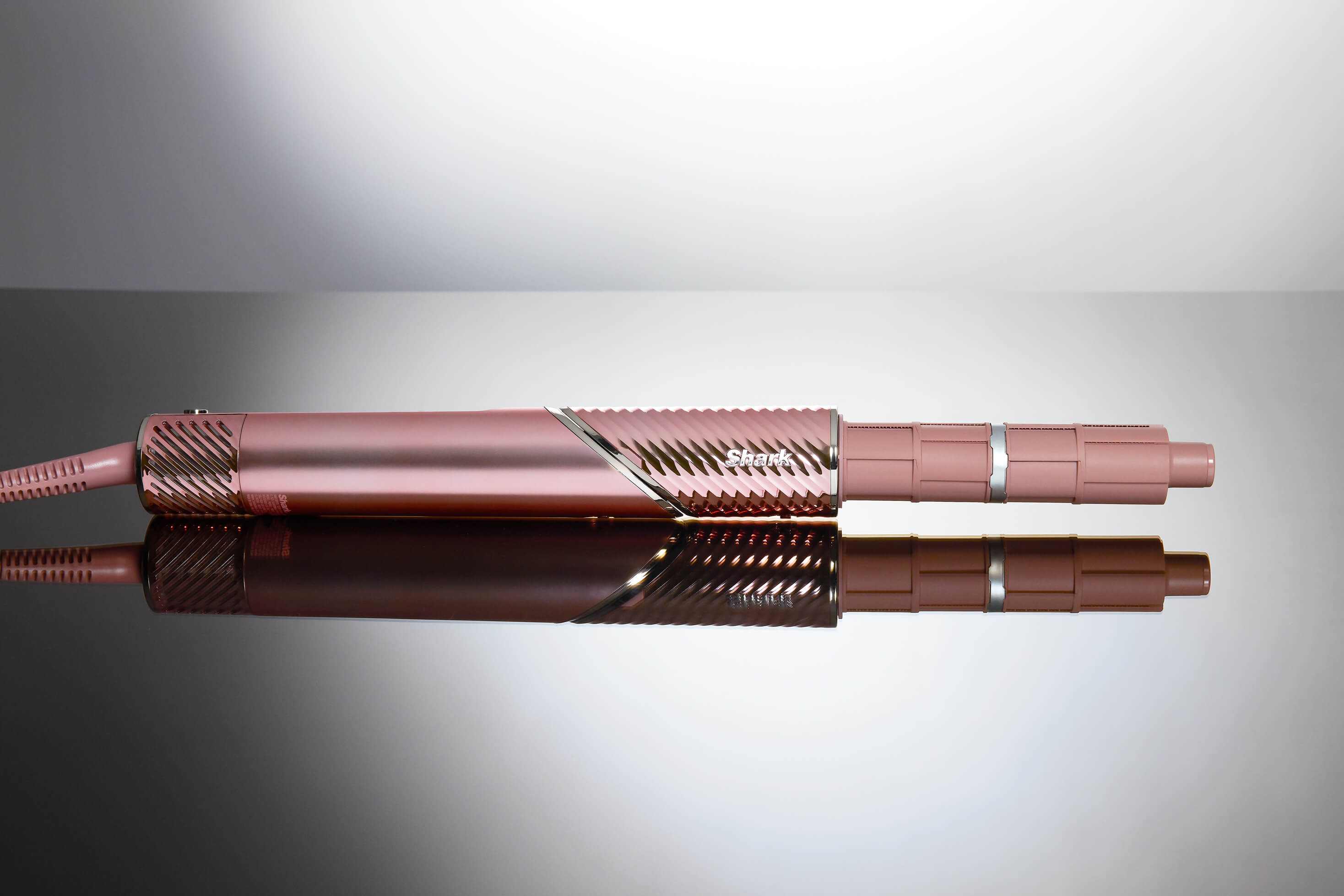 Shark Beauty hair styling tool campaign shot, professional photo retouching by GentleRetouch.