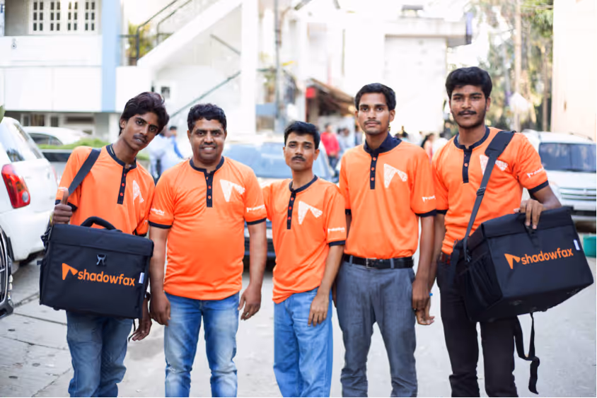 Shadowfax delivery personnel