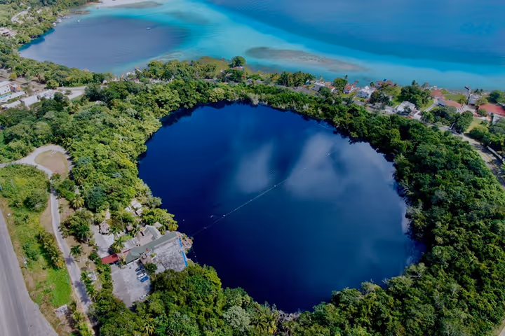 Cenote Azul