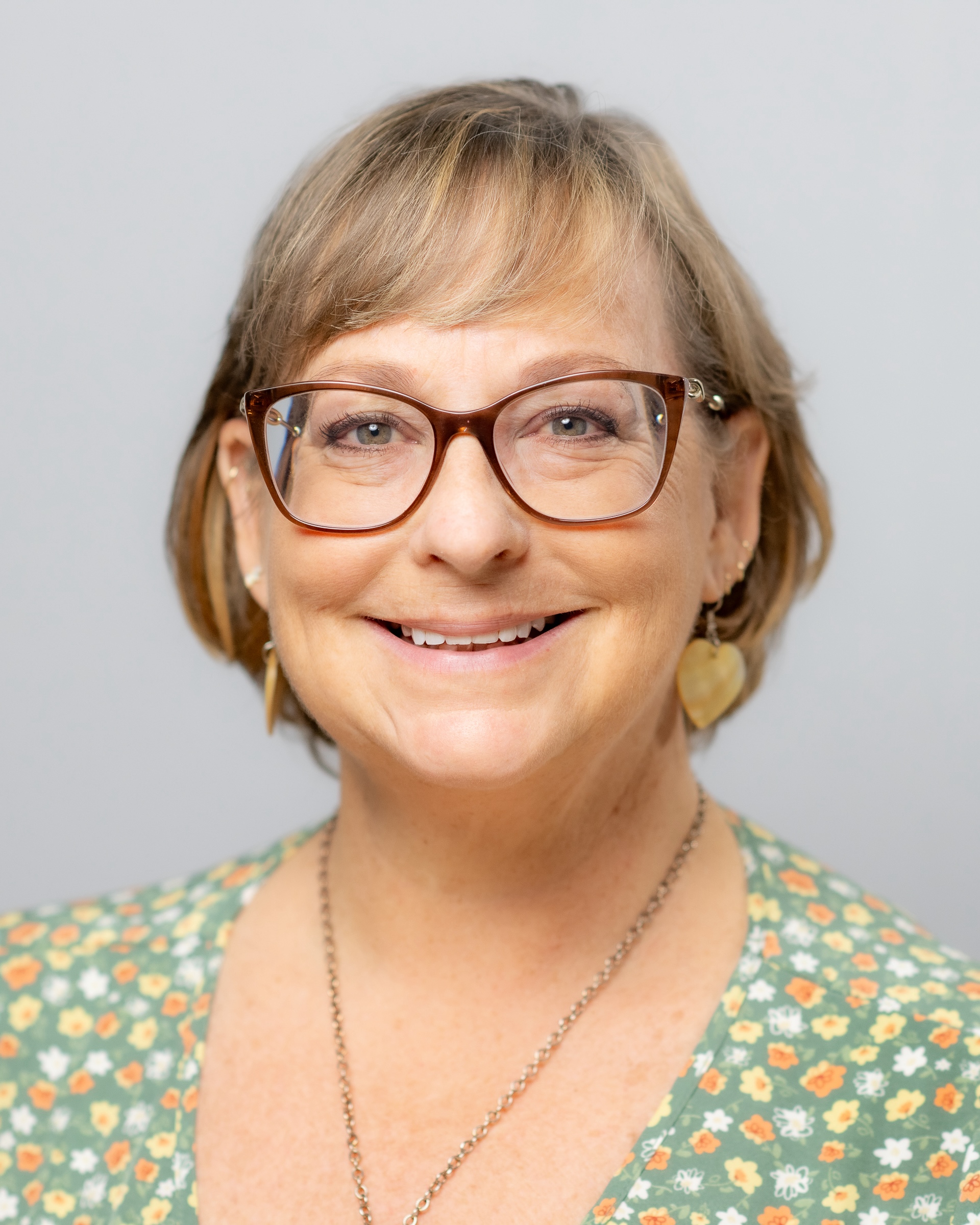 Headshot of Mary Bier