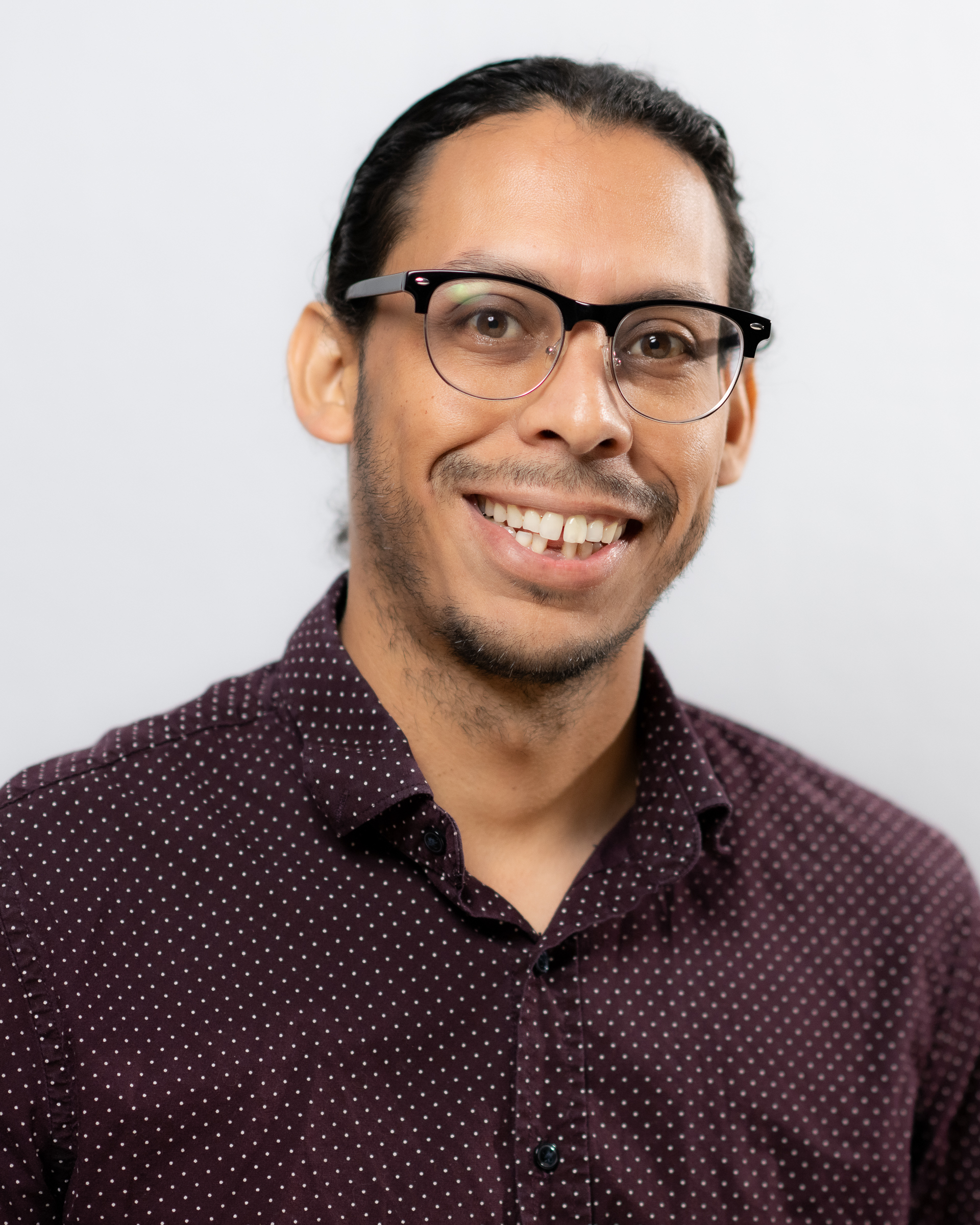 Headshot for Carlos Reyes