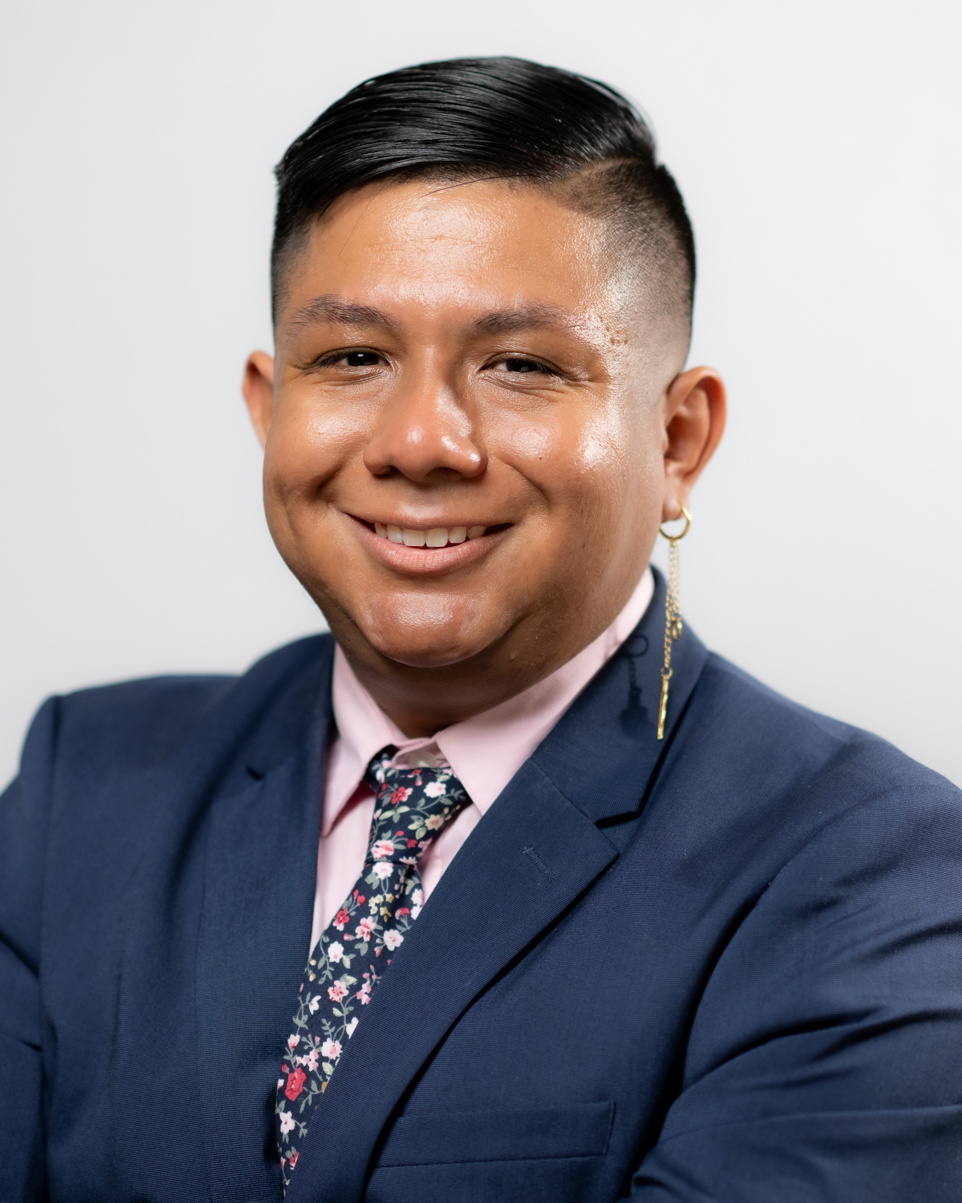 Headshot of Hugo Torres