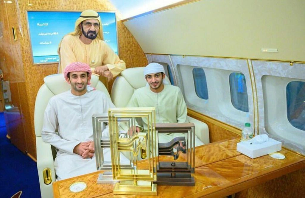 Custom trophy manufacturer Dubai