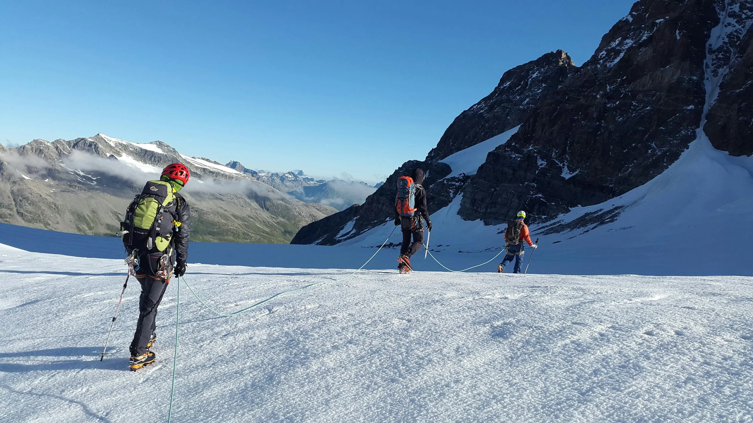 Dôme de la Lauze : des rando glaciaires pour te rafraichir les idées