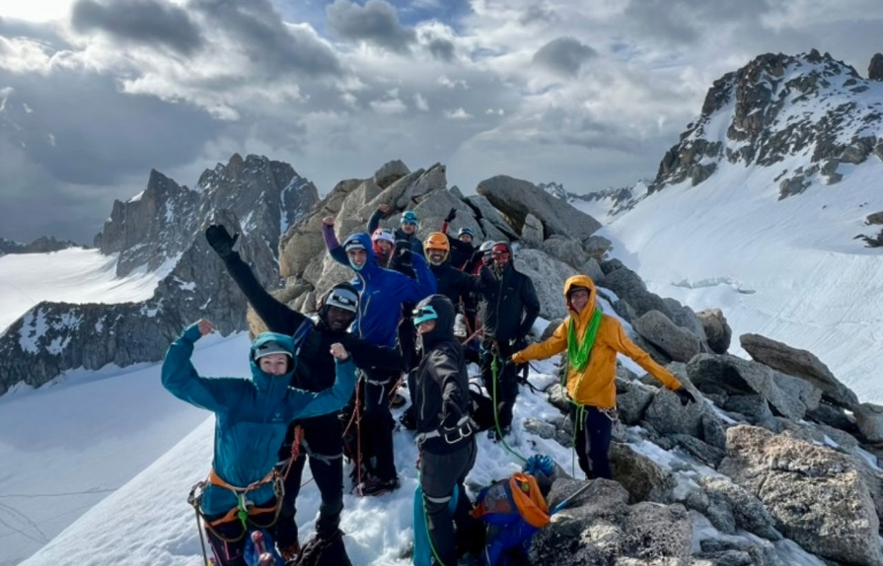 Ascension de Tête Blanche avec l’association En passant par la montagne