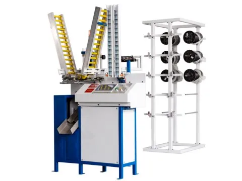 Yarn winding machine