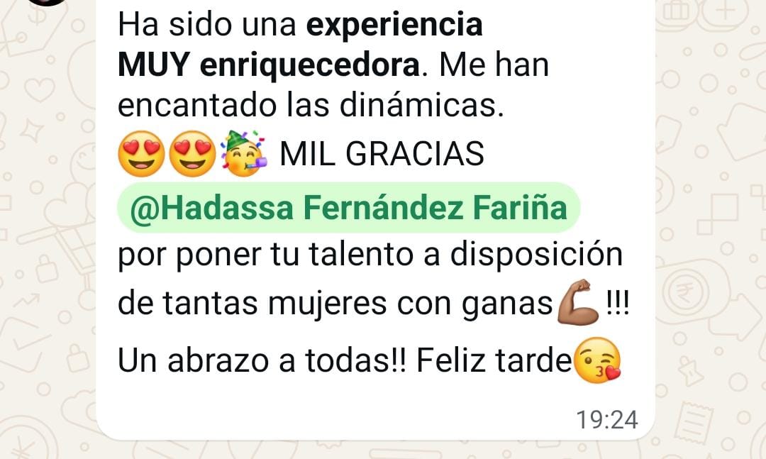 Message in Spanish praising a enriching experience and thanking Hadassa Fernández Fariña for her talent and support.