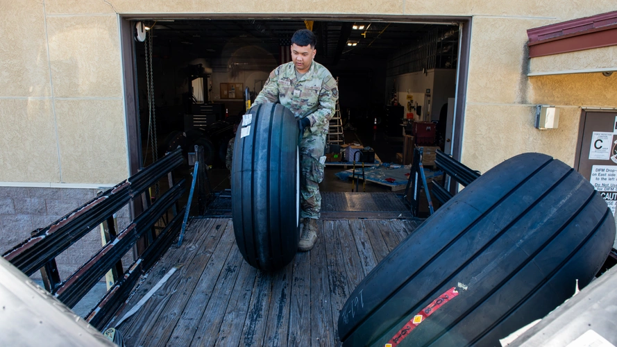 Why Stocking Aircraft Parts on GSA Advantage Is a Competitive Edge