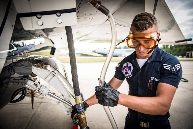 Thunderbirds perform at Rome, Ga.