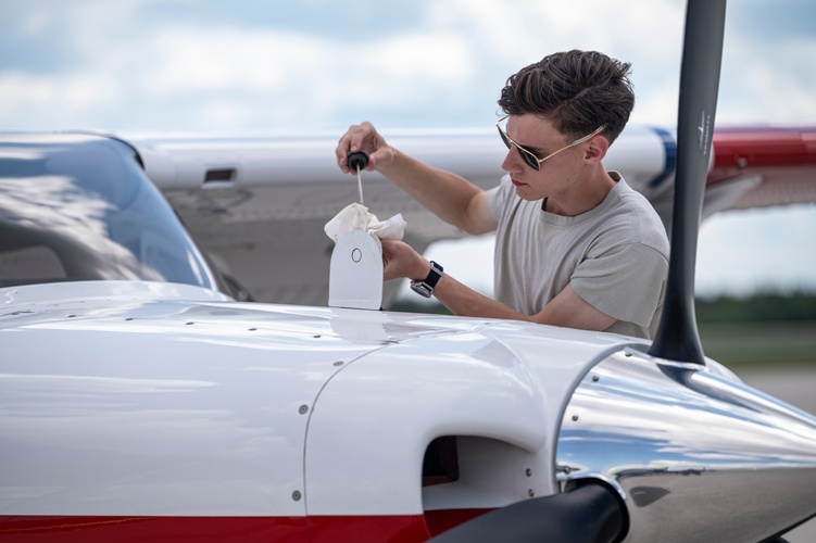 McCauley Propeller Systems A1633-52 O-Rings: 5-Pack Sealing Power for Aircraft Systems