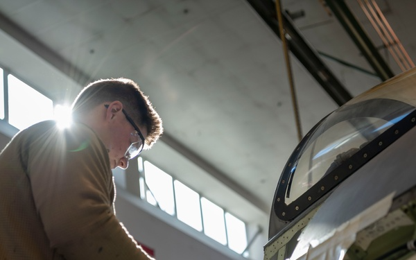 High‑Temperature Aircraft Sealants: 3M Aerospace vs. PRC‑DeSoto Firewall and Fuel‑Tank Options