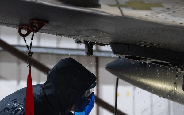 Why Improper Cleaning Causes Adhesive and Coating Failures in Aircraft Maintenance