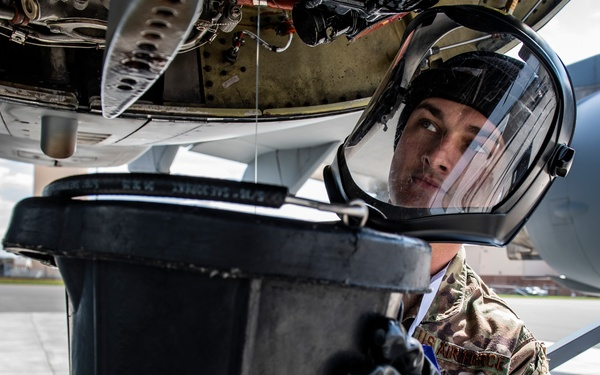 Royco Aviation Maintenance Fluids & Chemicals: A Procurement and Application Guide