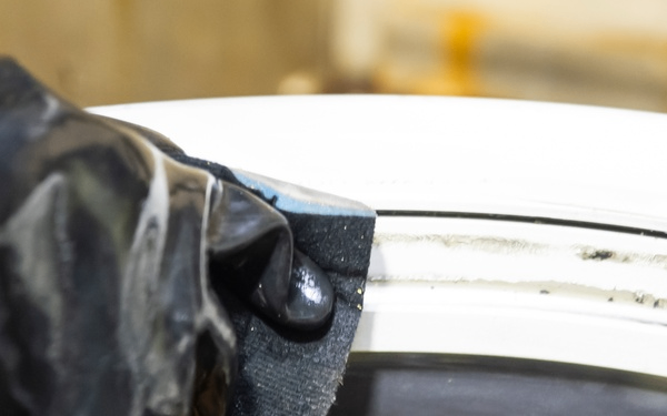 Surface Preparation Before Bonding Painting: When to Use Isopropyl Alcohol vs MEK