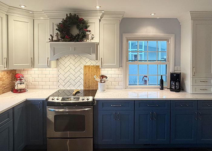 snow white shaker kitchen cabinets