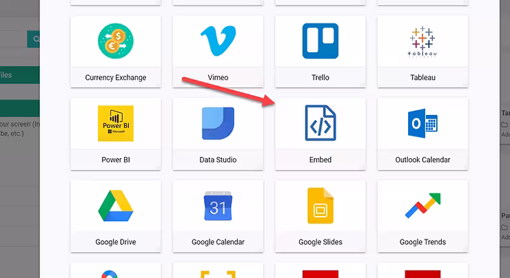 Arrow pointing to Embed app on OptiSigns Digital Signage Software