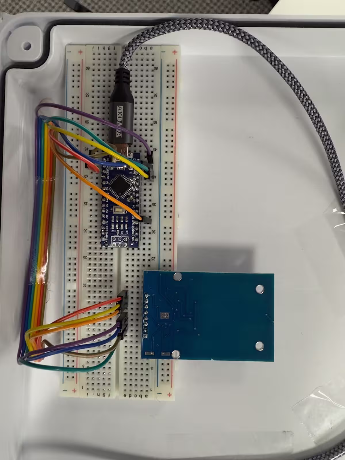 Arduino controller and RFID on breadboard