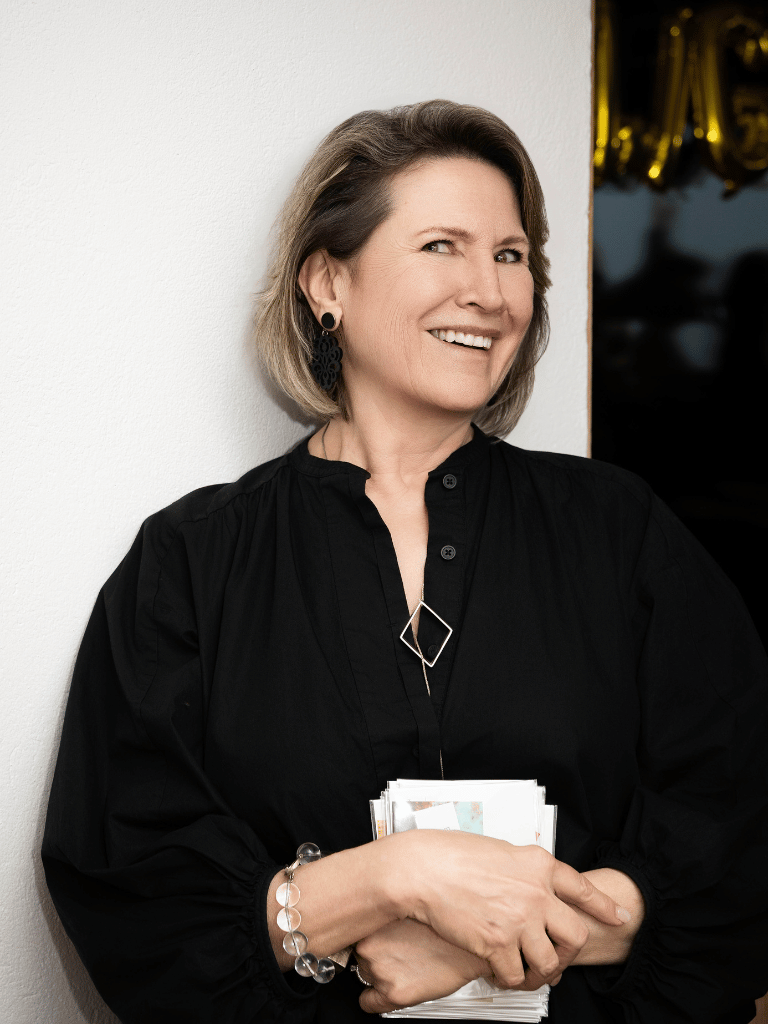 Karin Reiter von Abstract Modern Art.