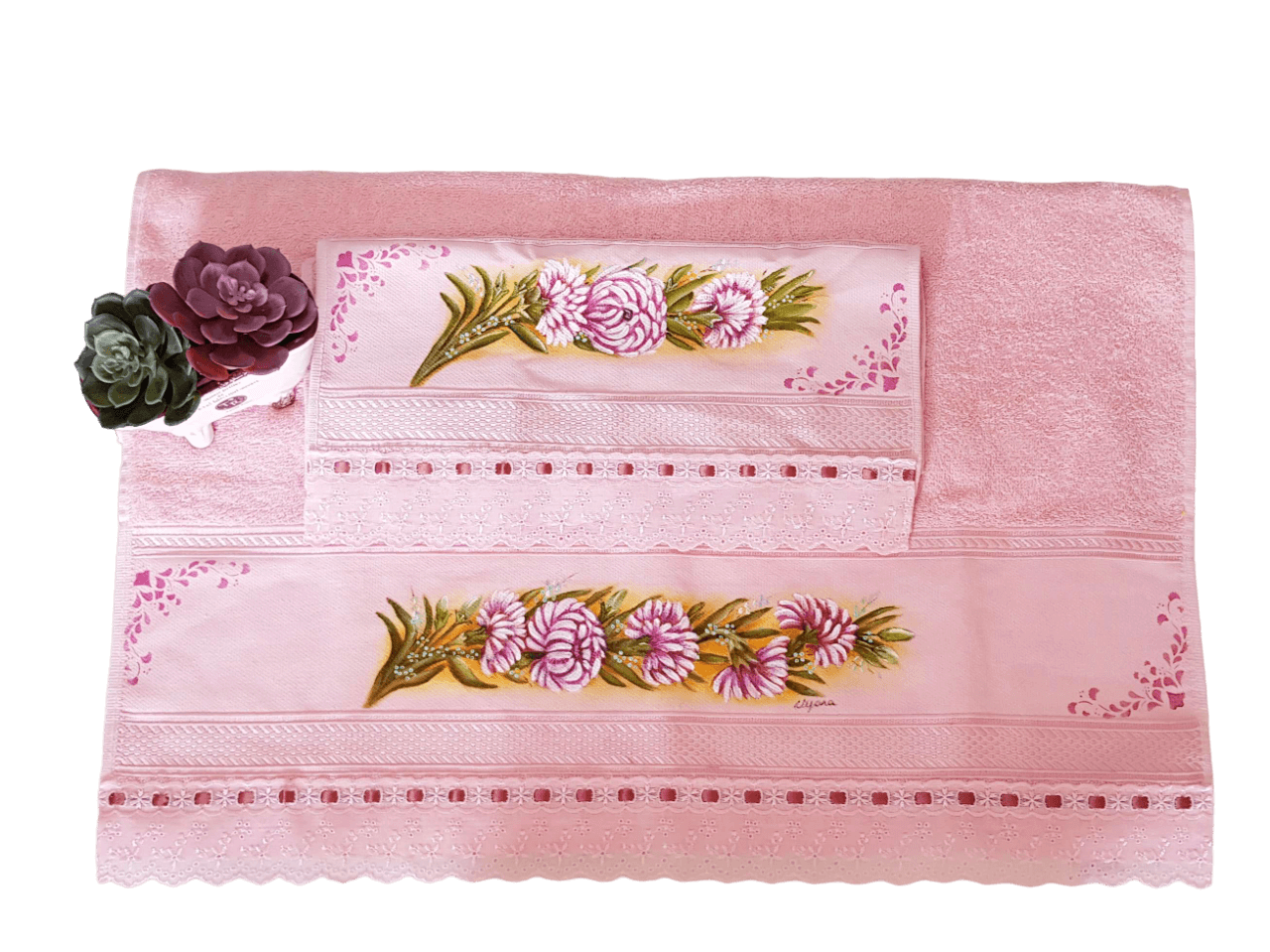 toalha de banho na cor rosa claro