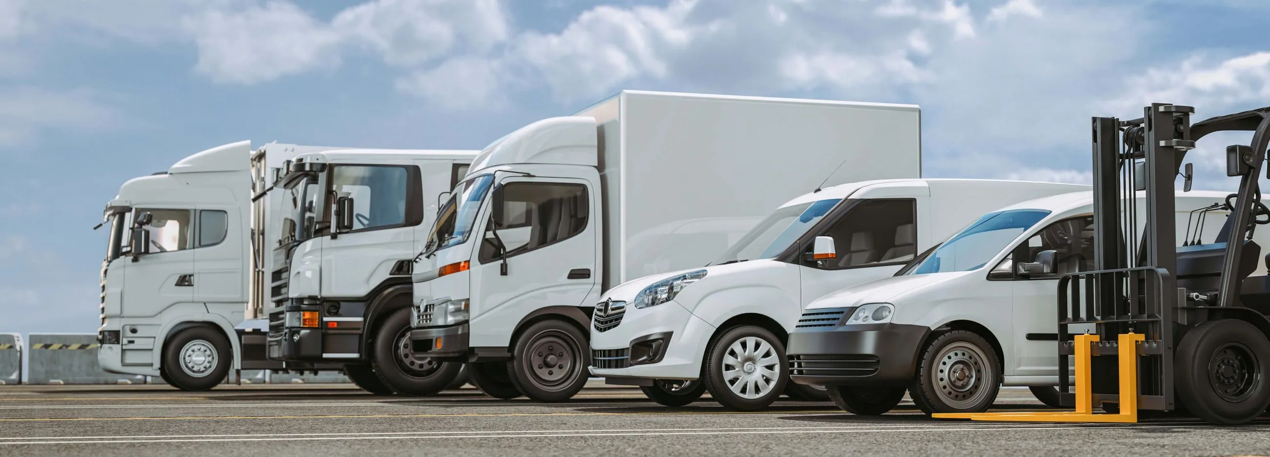 Грузовые перевозки 5 тонн. Белый грузовик. Перевозчика грузовом автомобиле. Перевозчика грузовом автомобиле. Перевозчика грузовом автомобиле.