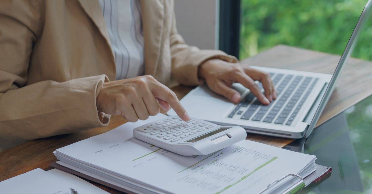 Why Outsourcing Your General Ledger and Financial Reporting Makes Sense featured image