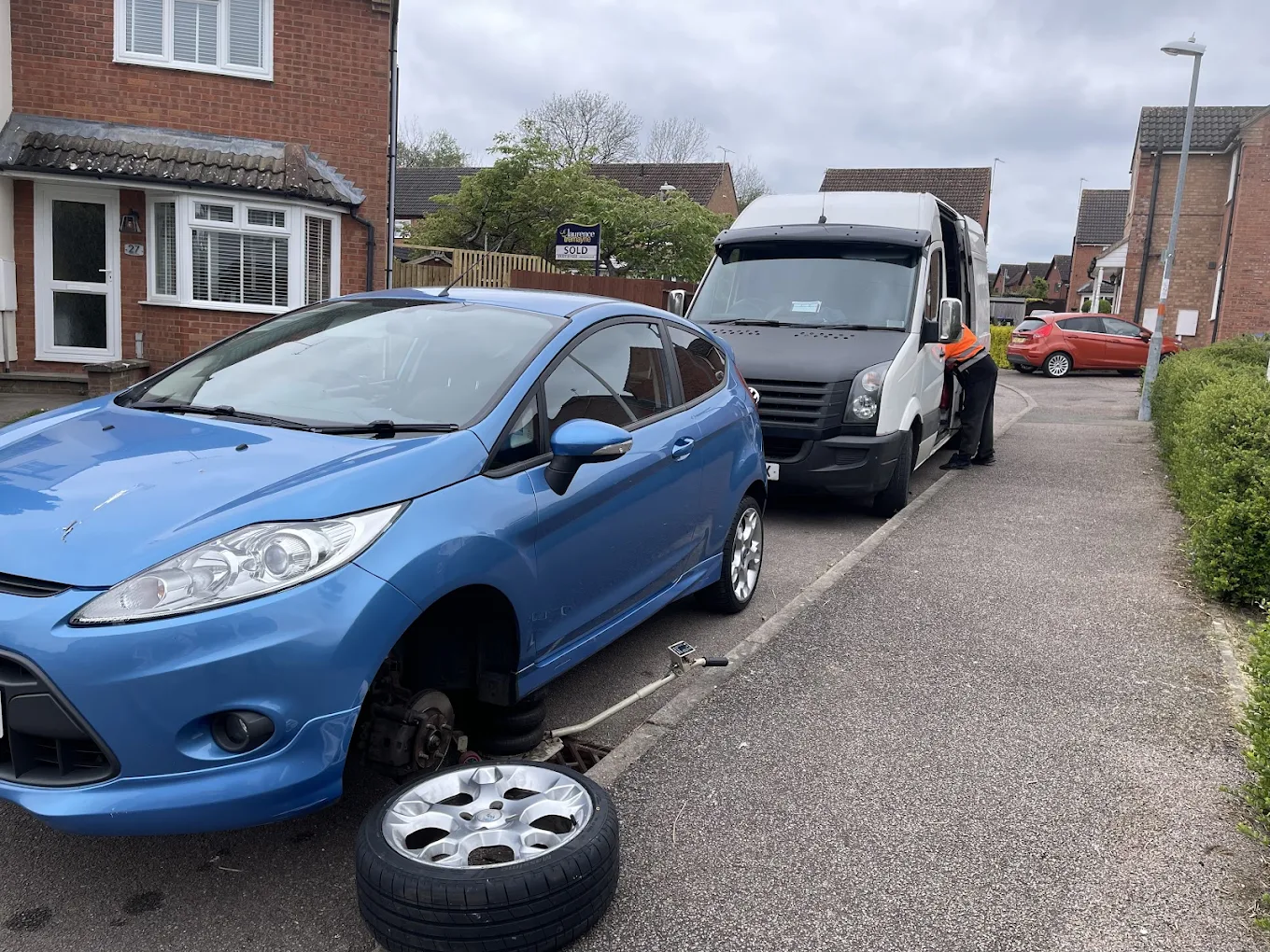 Mobile tyre fitting in Rugby