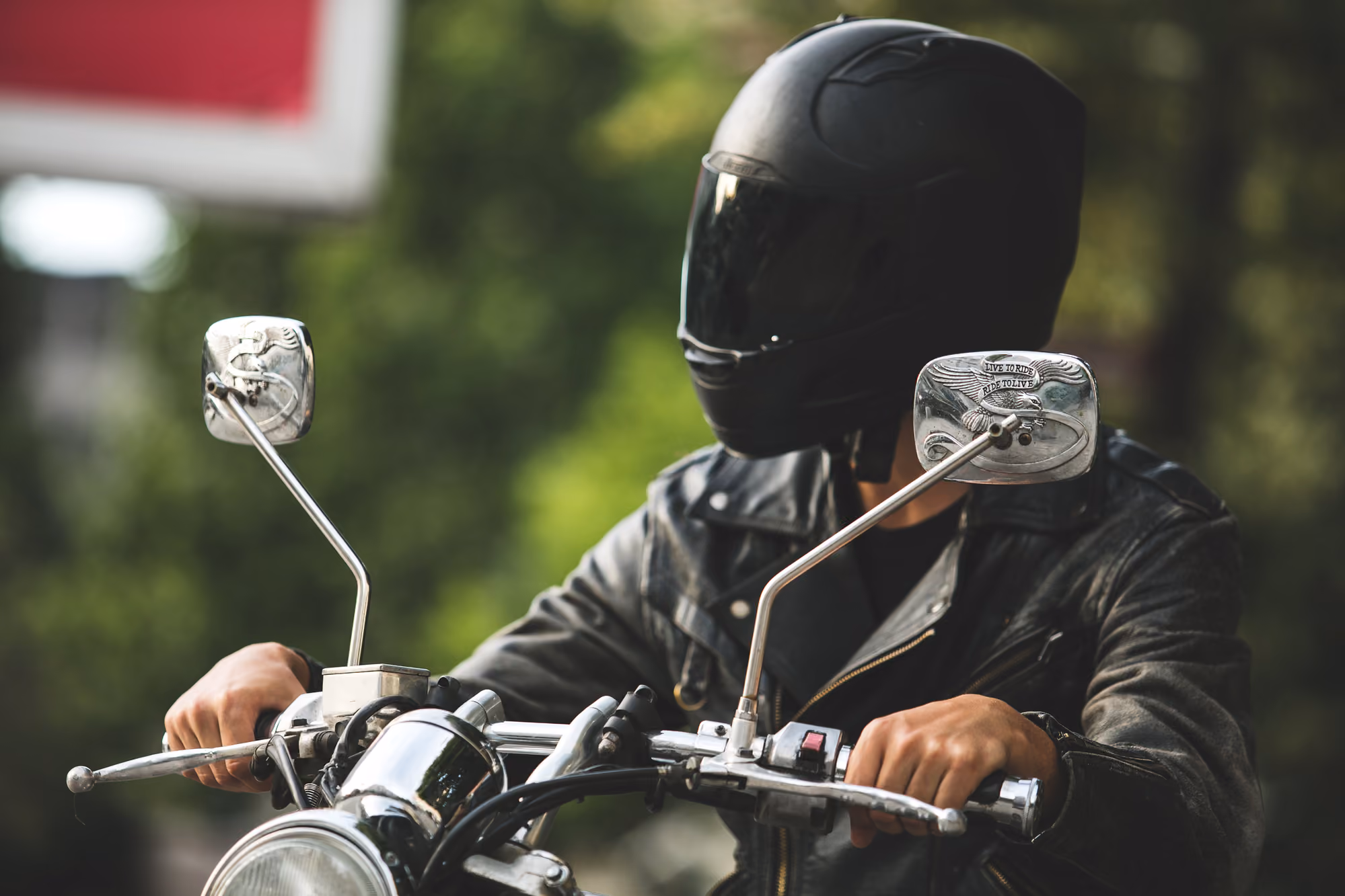 VOOM’s 2022 Guide for Bluetooth Motorcycle Helmets 