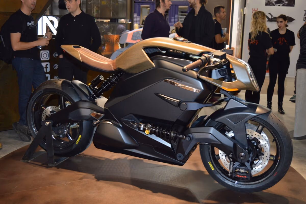 $117,000 Arc Vector stakes a claim as the world's most advanced electric motorcycle