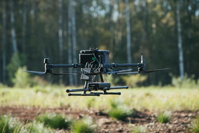 The SENSYS MagDrone R3 magnetometer setup.