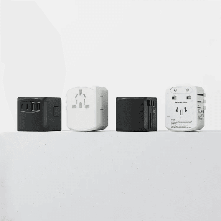 Adaptateur de voyage universel - 3 USB / 1 USBC