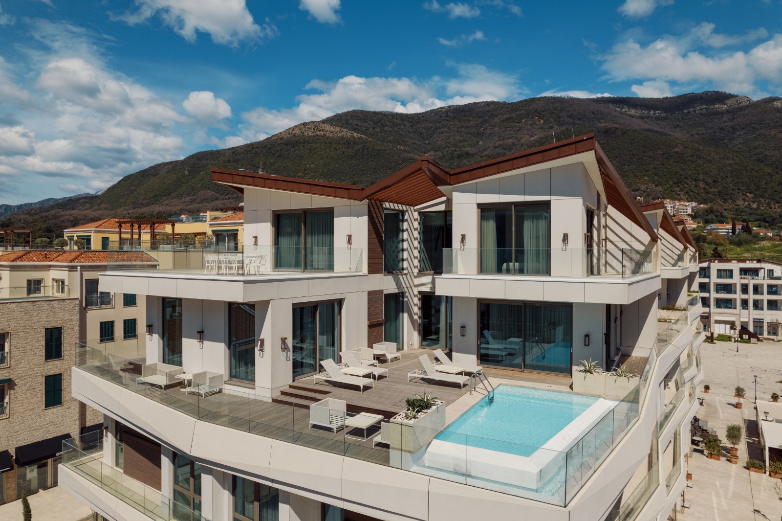 villa for sale in herceg novi montenegro real estate investment