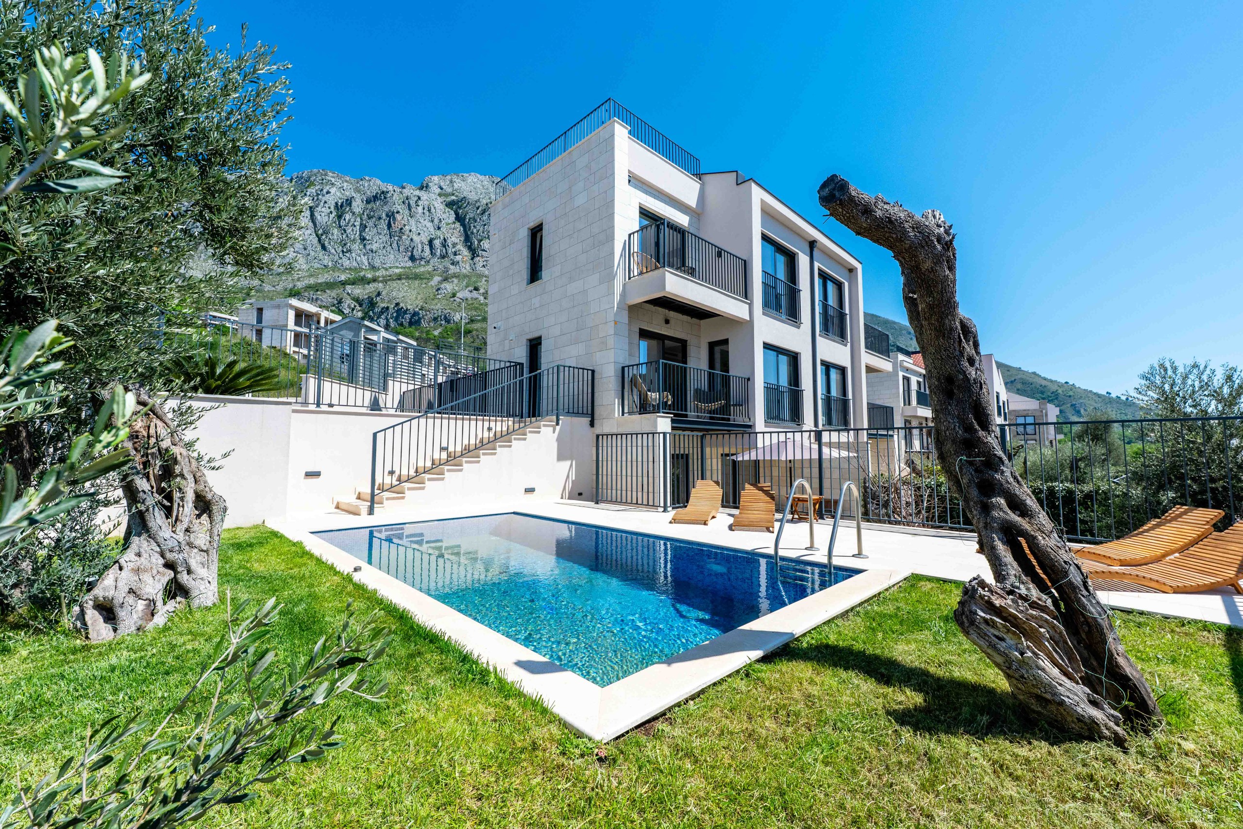 villa for rent in budva montenegro real estate investment
