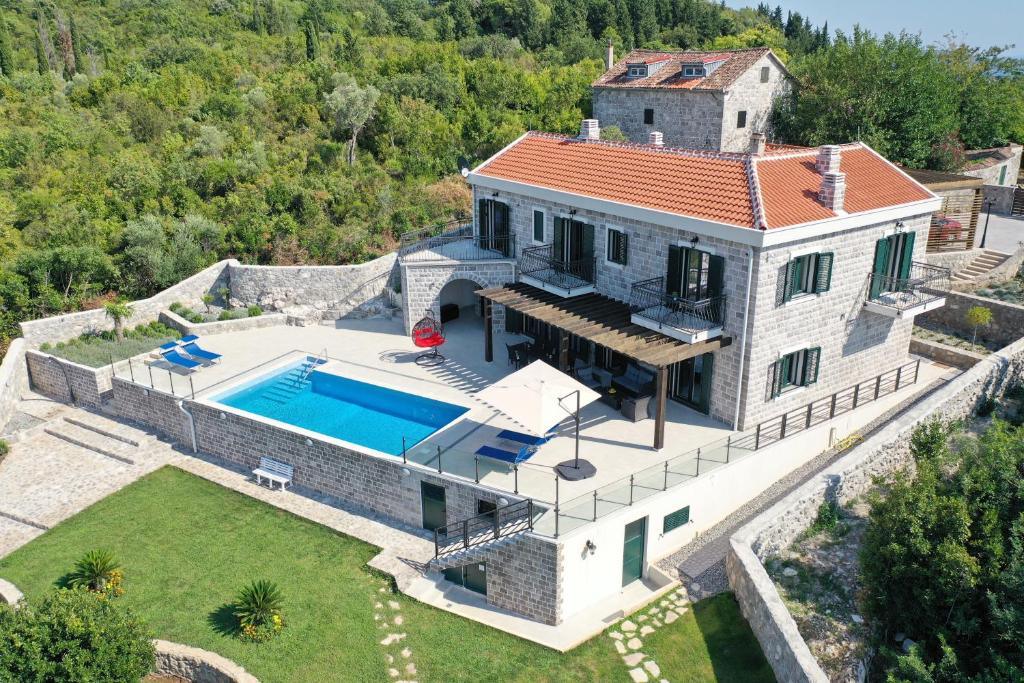four bedroom villa for rent in tivat montenegro real estate investment