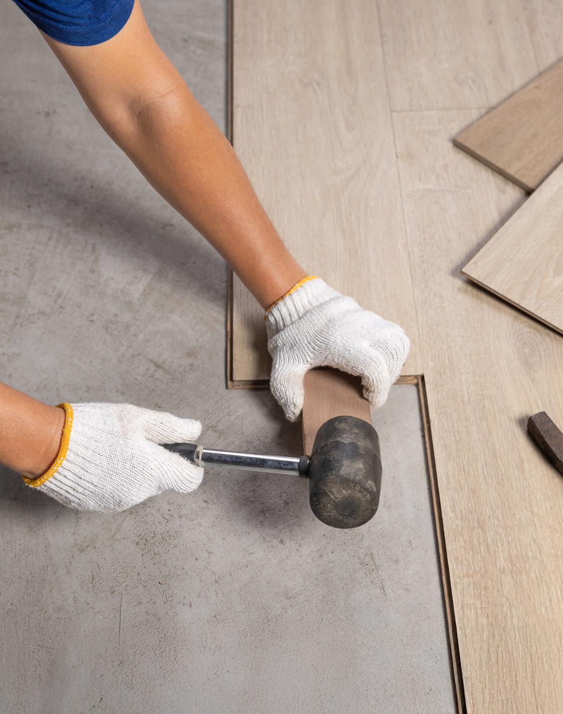 The Pros & Cons of Laying Vinyl Over Tile