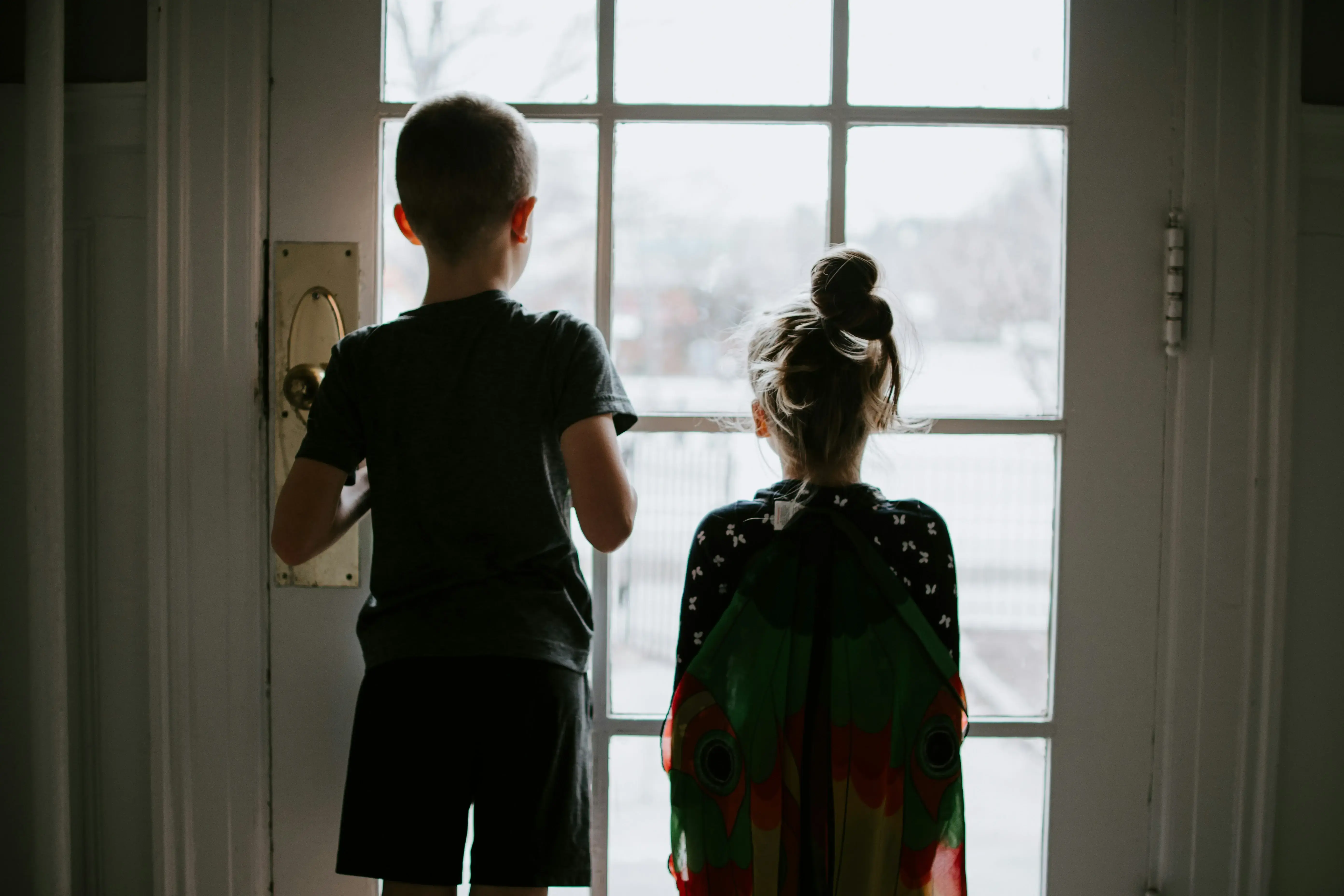 10 year olds cleaning the windows