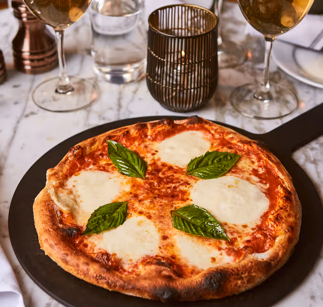 Margherita pizza at La Bella on Rush
