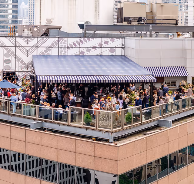 Altezza Rooftop Bar