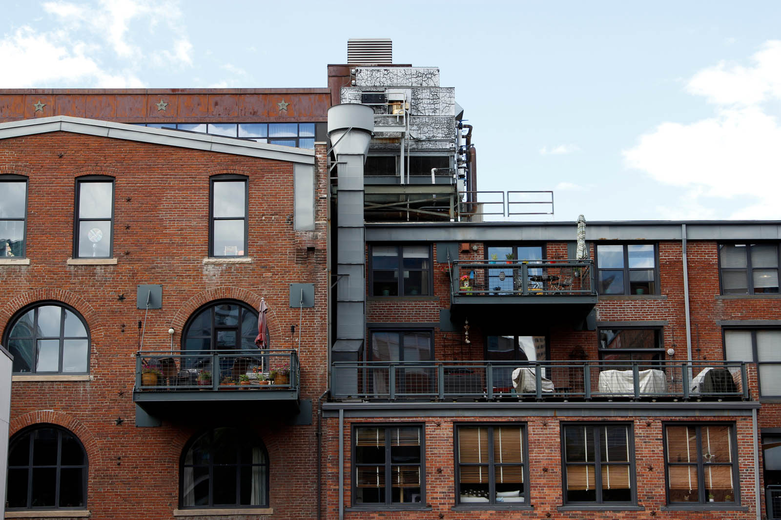 The Biggest Mistakes Sellers Make in Lakewood (and How to Avoid Them)