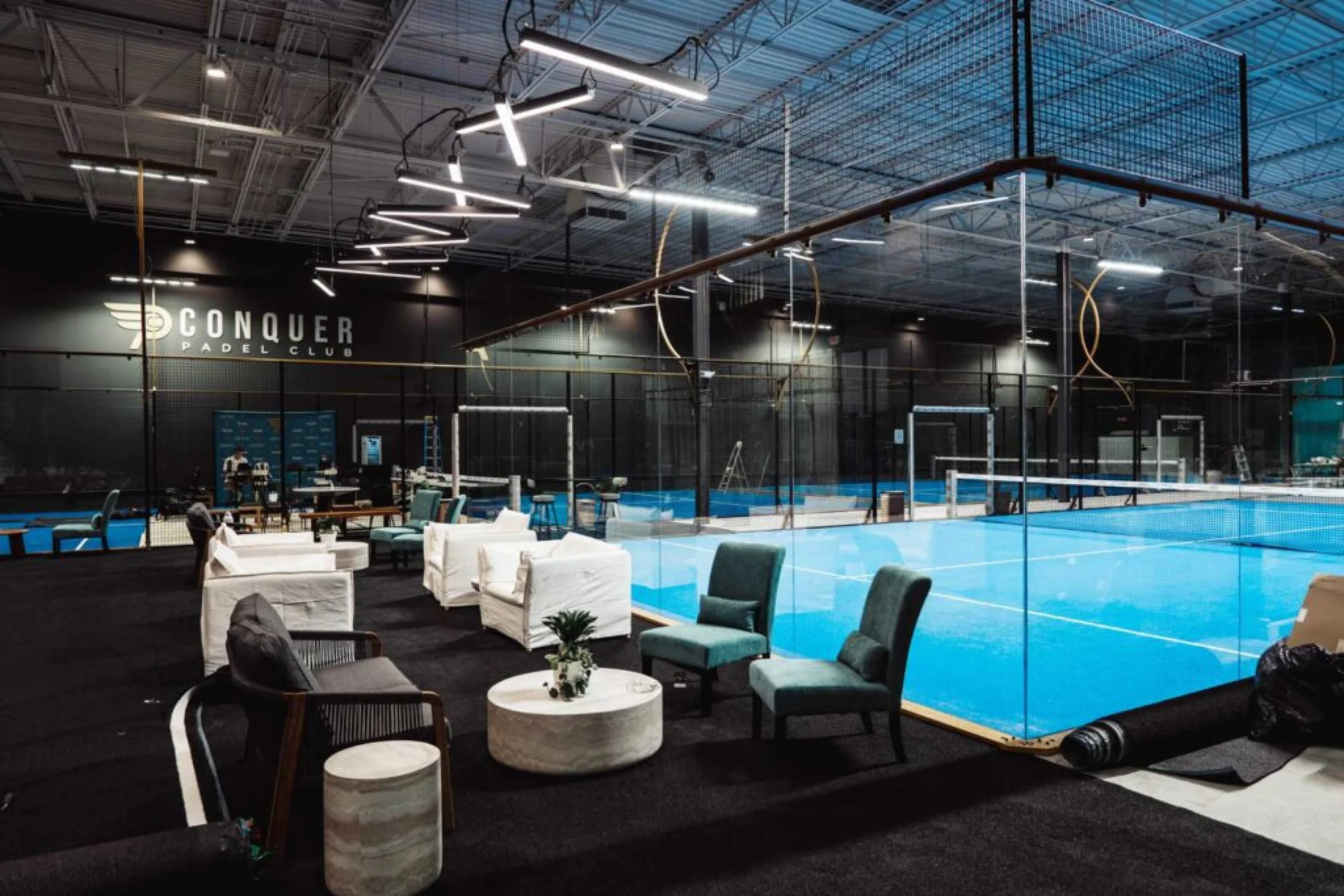 Conquer Padel Tempe | Pistas Premier Padel Indoor en USA