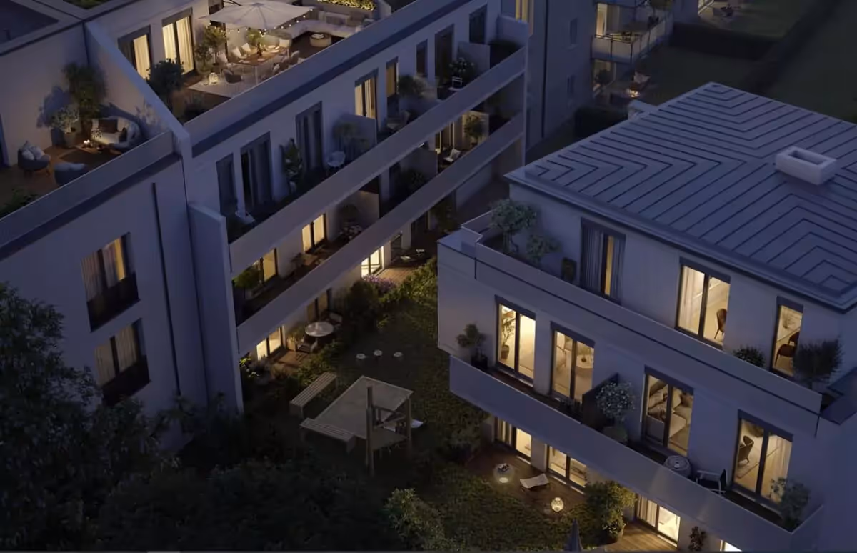 Neubau von zwei Mehrfamilienhäusern mit insgesamt 18 Wohneinheiten Blick von oben bei Dämmerung