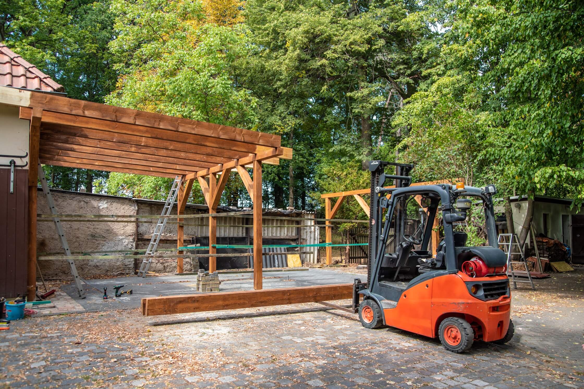 Der Bau eines Carports aus Holz