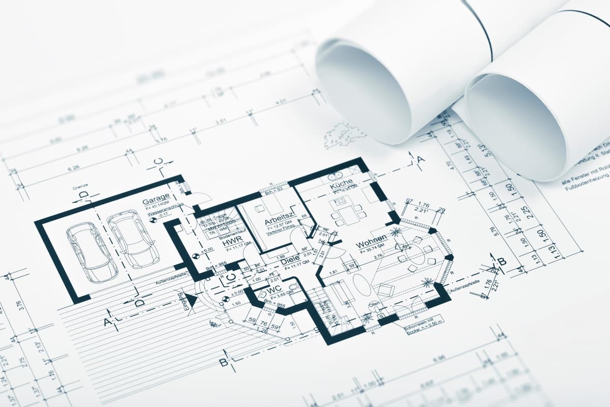 Der Statiker erstellt unterschiedliche Berechnungen, die der Sicherstellung dienen, dass alle Bauteile im Gleichgewicht zueinander bleiben und die Mechanik erhalten bleibt.