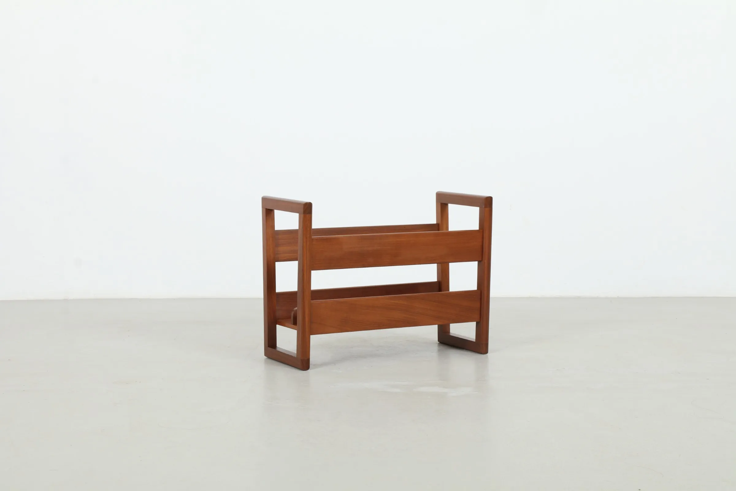 Refined Richard Hornby (Attr) Magazine Holder by Fyne Layde