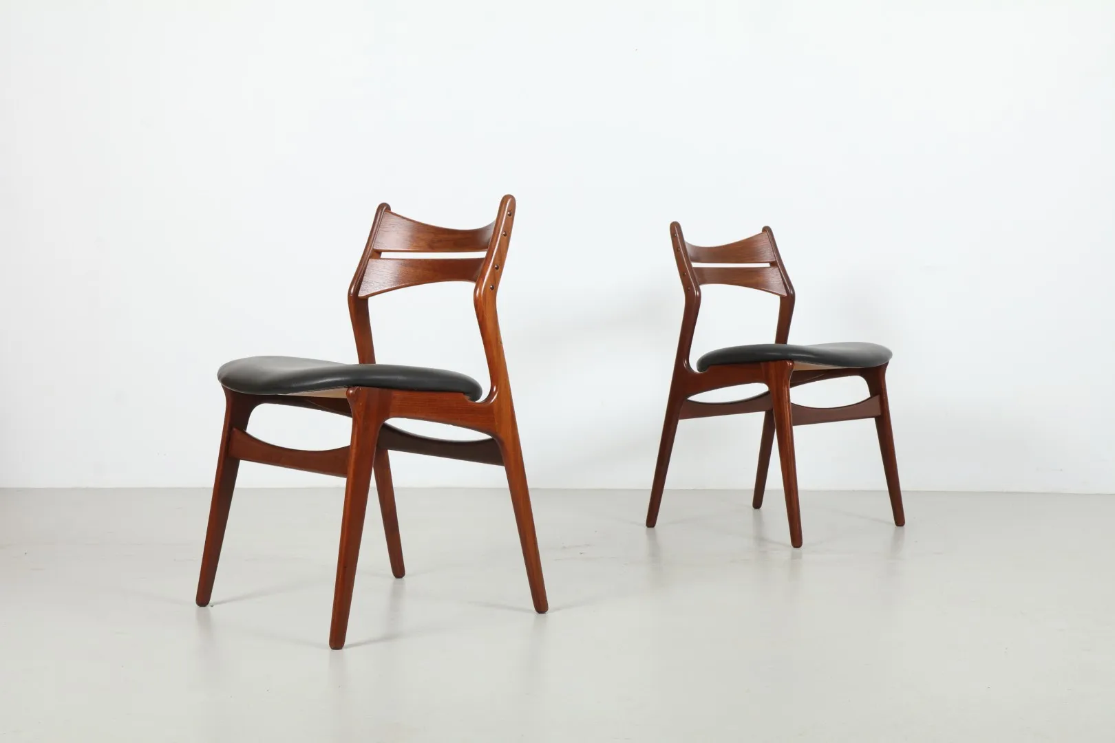 Six Sleek Erik Buch 'Model 310' Dining Chairs by Chr. Christensen