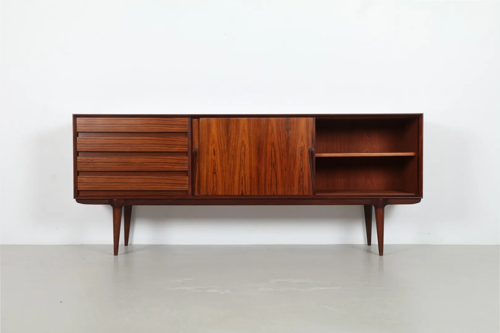 Chic Gunni Omann 'Model 18' Sideboard by Omann Jun