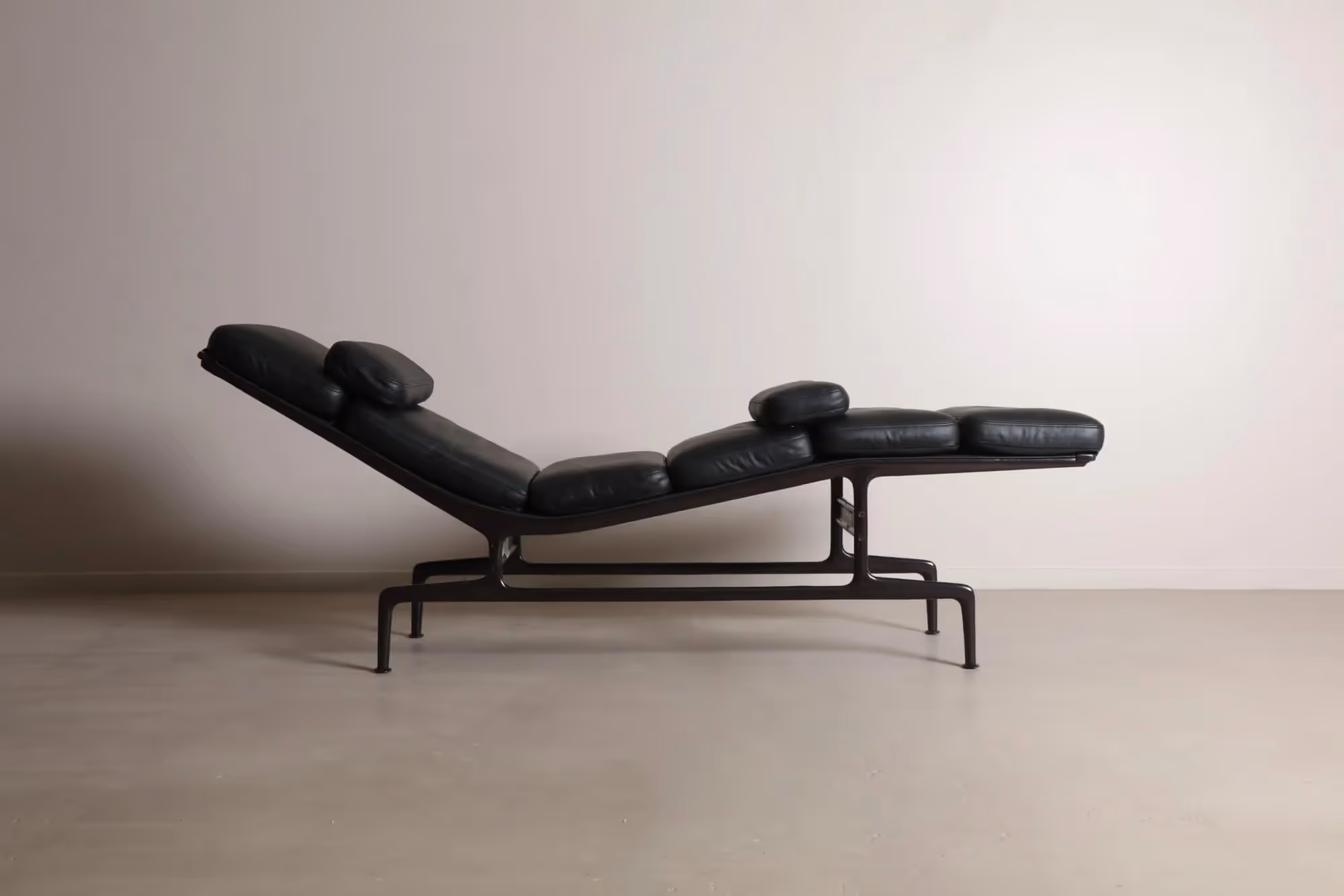 Everything Eames : A Tribute